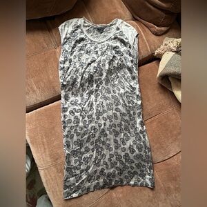 Club Monaco 100% silk silver Gray Leopard Print dress